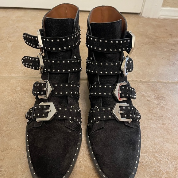Givenchy Elegant Studs Ankle Boots in Black Suede 37.5 - Picture 2 of 7